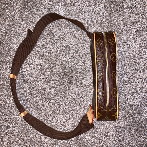 Louis Vuitton Gange Pochette - Picture 3 of 8